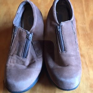 DrScholl’s brown shoes size 10